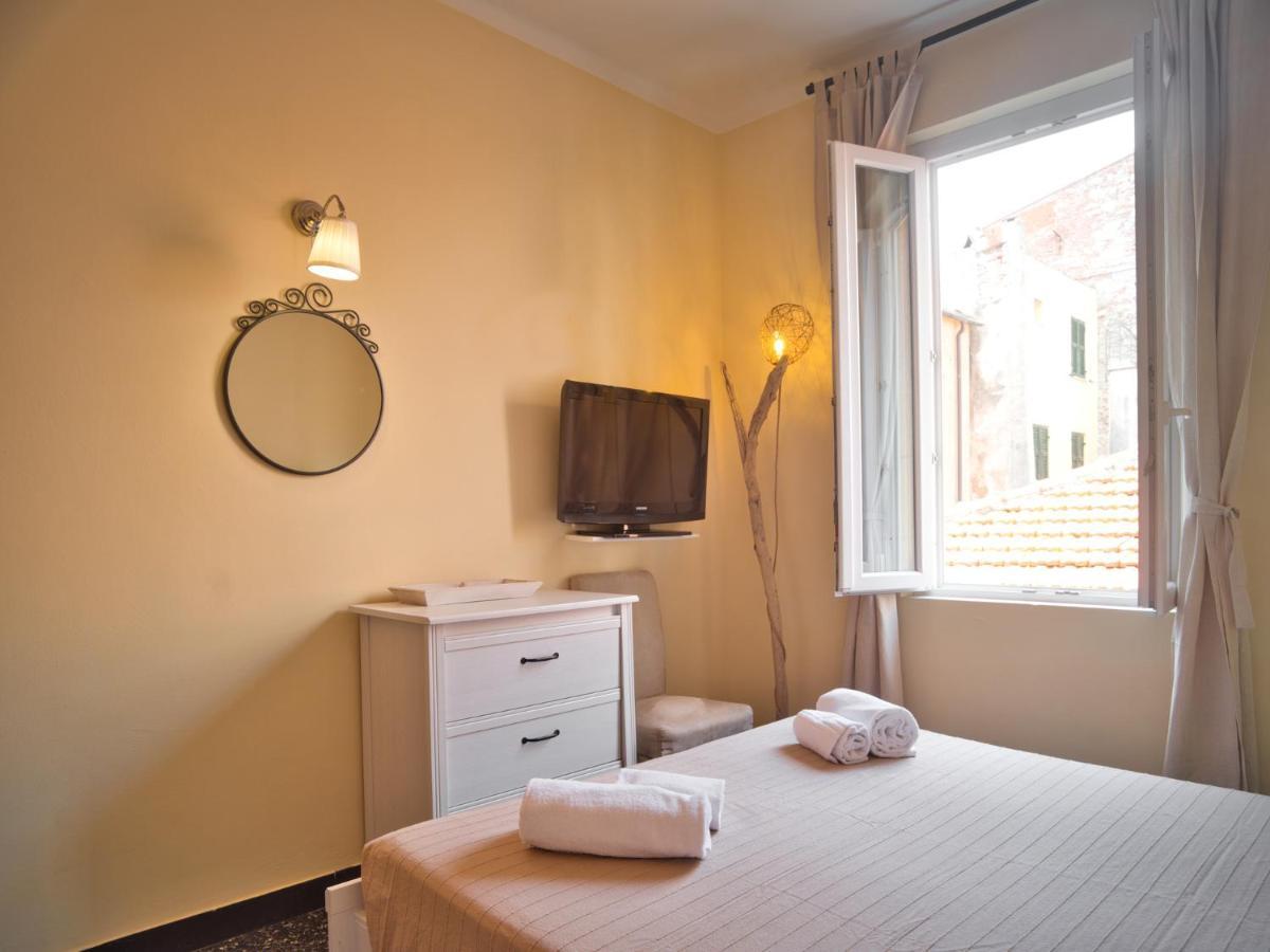 2 Passi Dal Mare Hotel Финале Лигуре Екстериор снимка